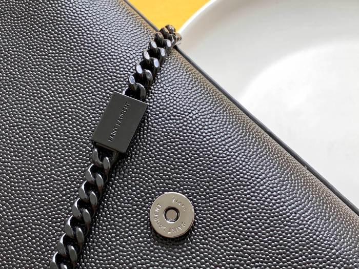 Handbags SAINT LAURENT 326078 size 24x14.5x5 cm