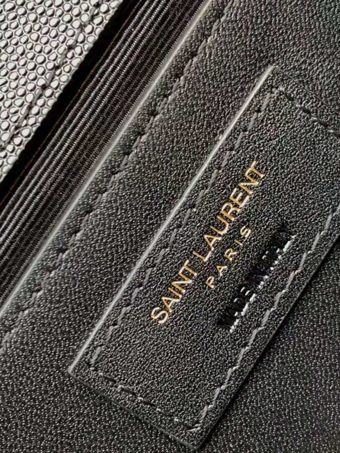 Handbags SAINT LAURENT 469390 size 20x12.5x5cm