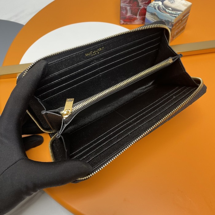 Handbags SAINT LAURENT 358094 size 19x9 cm