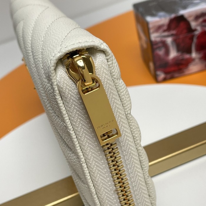 Handbags SAINT LAURENT 358094 size 19x9 cm