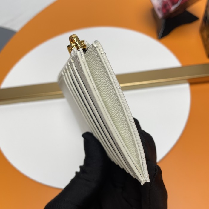 Handbags SAINT LAURENT 607915 size 13*8*2 cm