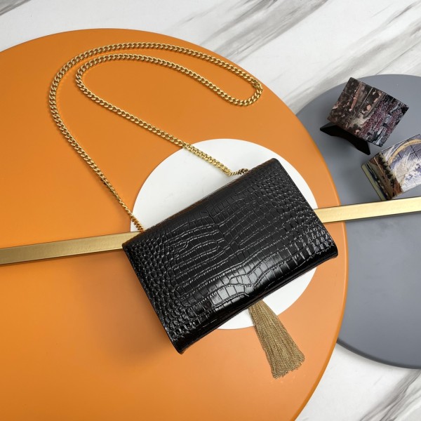 Handbags SAINT LAURENT 474366 size 20x12.5x5 cm