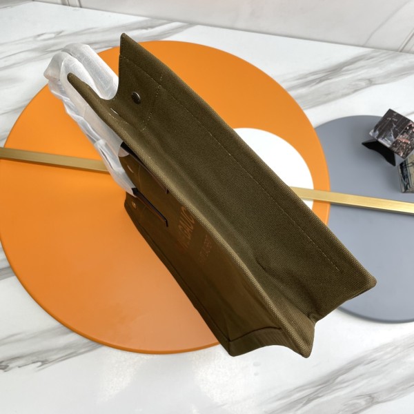 Handbags SAINT LAURENT 617481 size 39×31×18 cm