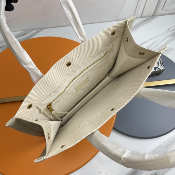 Handbags SAINT LAURENT 617481 size 39×31×18 cm