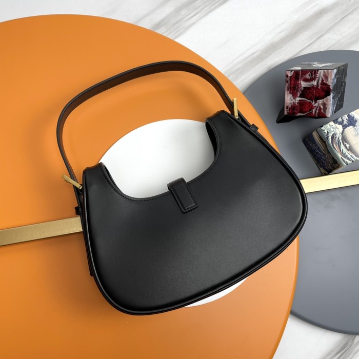 Handbags SAINT LAURENT 672615 size 24.5×18×7 cm