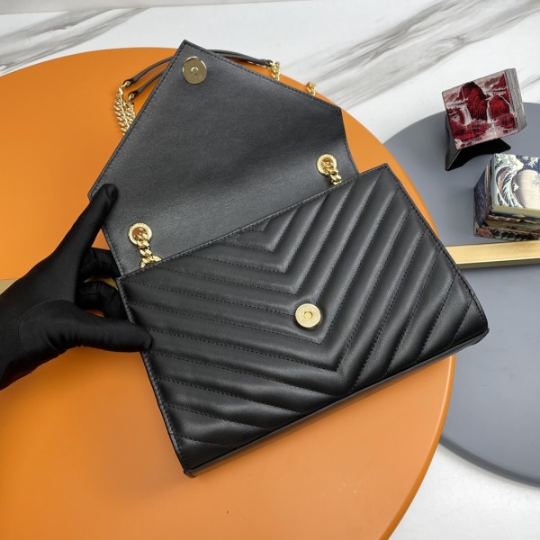 Handbags SAINT LAURENT 395827 size 24x17.5x6 cm 