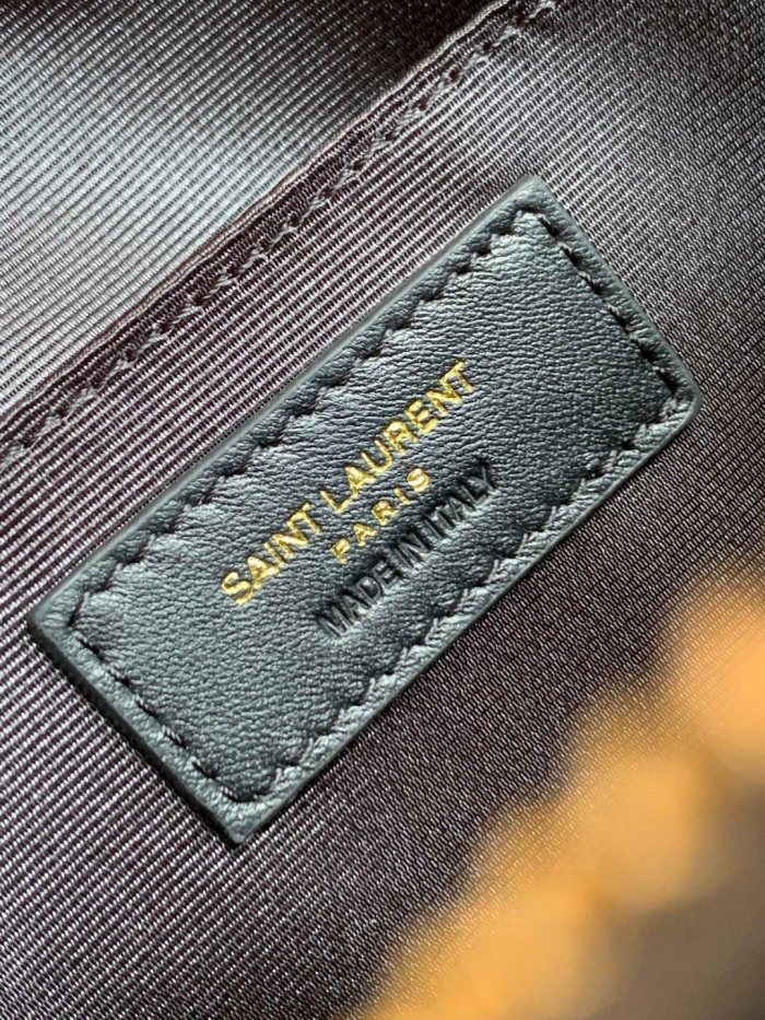 Handbags  SAINT LAURENT 520534 size 23x16x6 cm