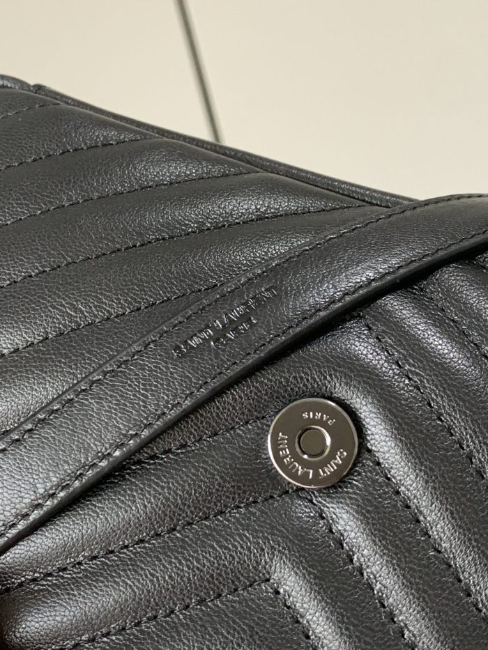 Handbags  SAINT LAURENT 392737  size 24x17x6 cm