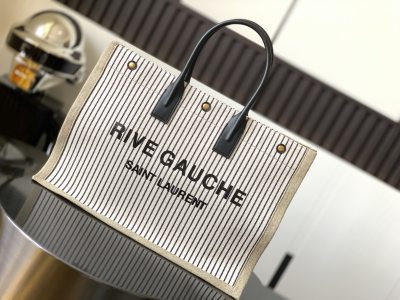 Handbags  SAINT LAURENT 509415  size 48×36×16 cm