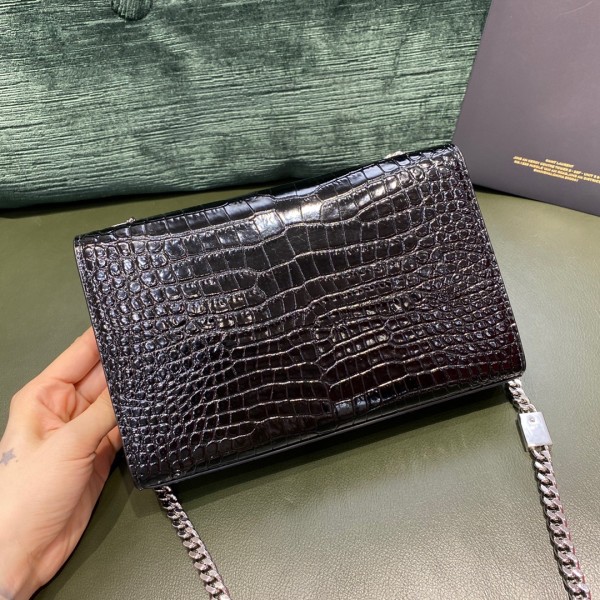 Handbags  SAINT LAURENT 469390 size 23x16x6 cm