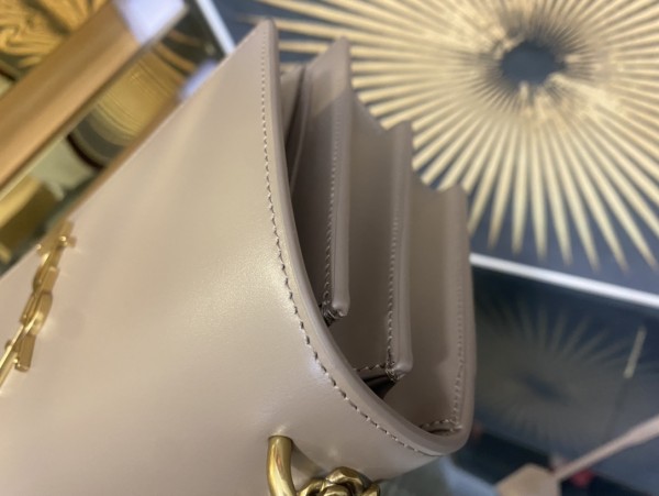 Handbags  SAINT LAURENT 442906 size 22-16-9 cm