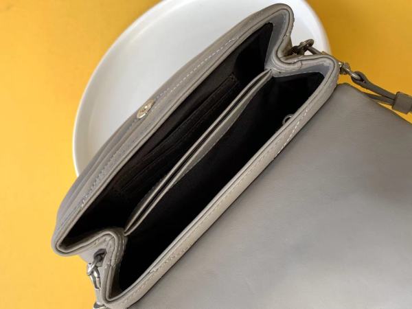 SAINT LAURENT YSL LOULOU Silver Logo Leather Shoulder Bag, Mini, Women's, Granite Grey/Light Grey 467072-DV706-1723 20*14*7.5cm