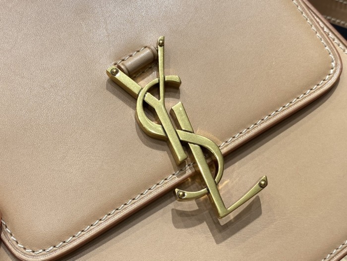 Handbags  SAINT LAURENT 668809 size 16×18x6 cm