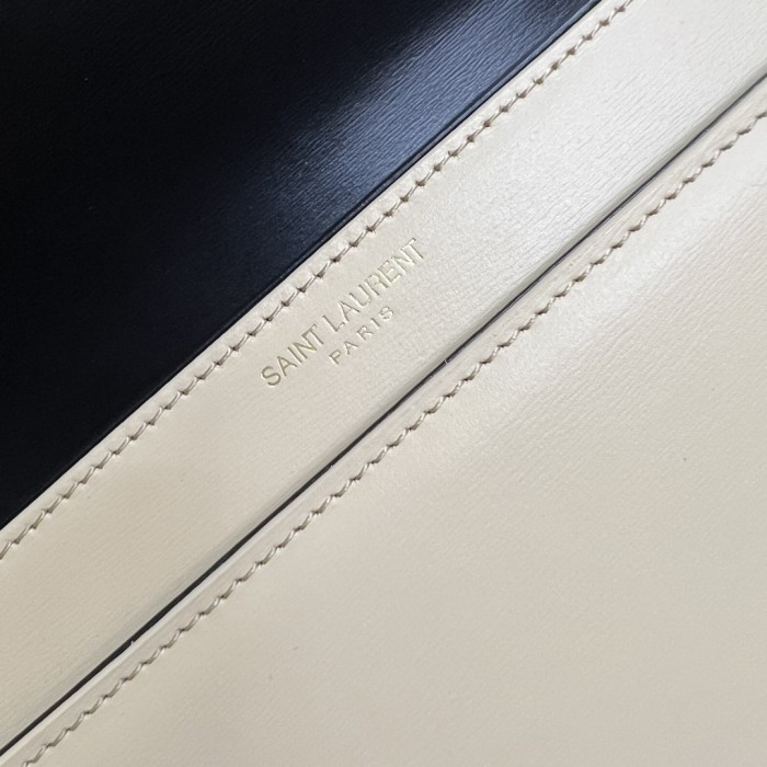 Handbags  SAINT LAURENT 634305 size 24.5x16x6 cm