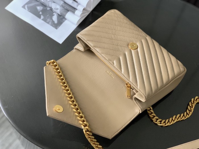 Handbags  SAINT LAURENT 392737  size 24x17x6 cm