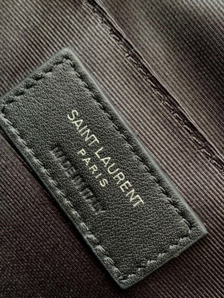 Handbags  SAINT LAURENT 520534 size 23x16x6 cm