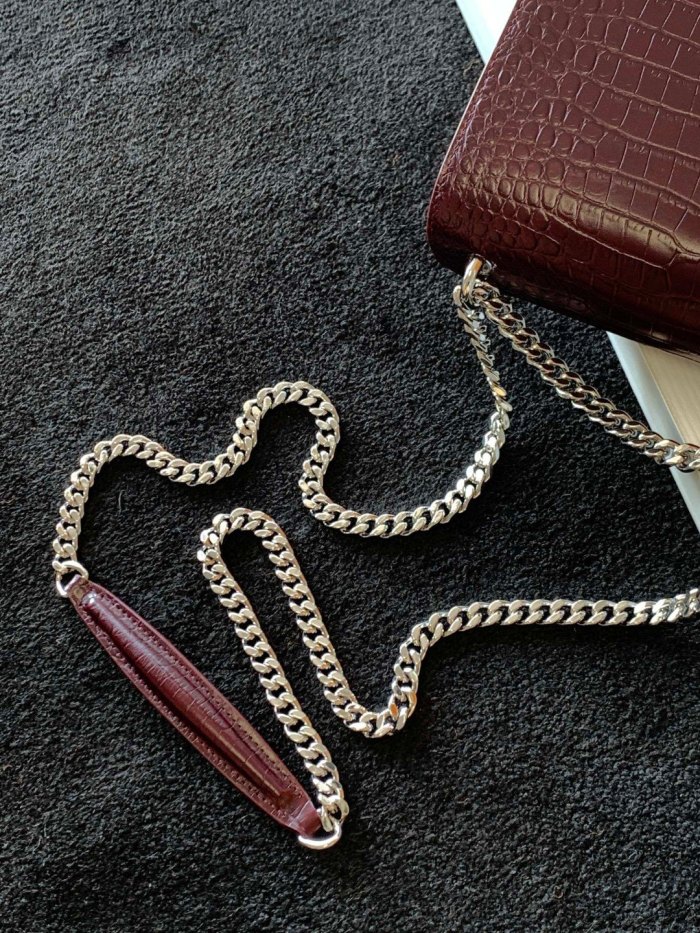 Handbags  SAINT LAURENT 442906 size 22x16x8 cm