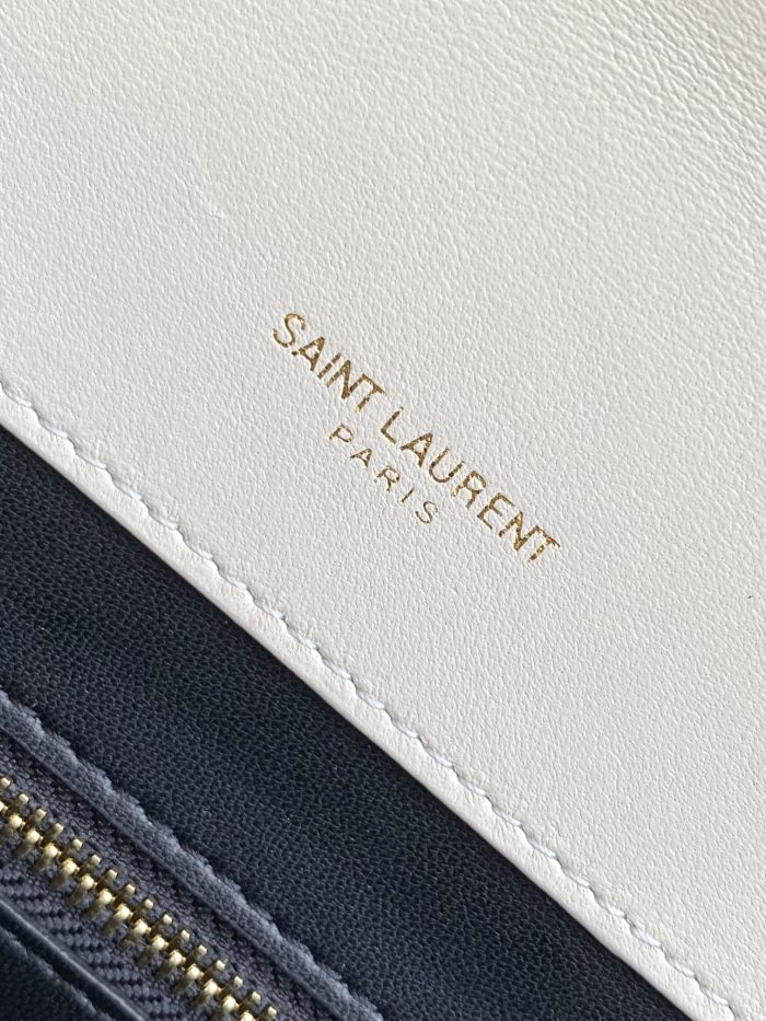 Handbags  SAINT LAURENT 668863 size 26×18×5 cm