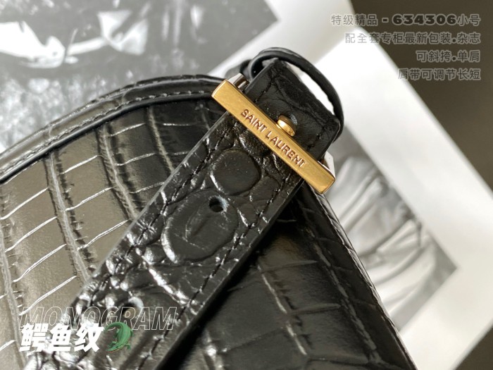 Handbags  SAINT LAURENT 634306 size 19x13x5 cm