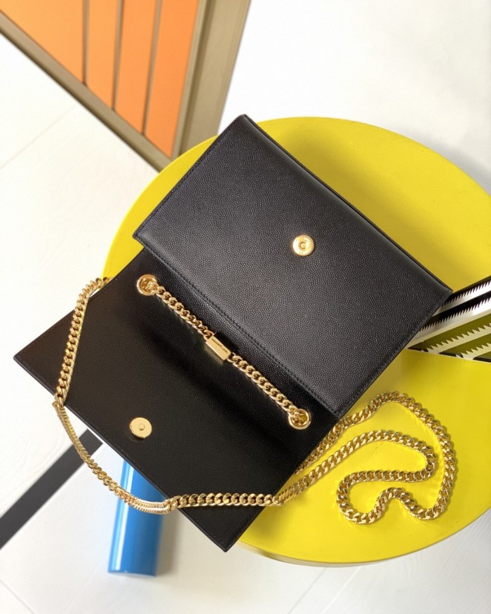 Handbags  SAINT LAURENT 469390 size 20x12.5x5 cm