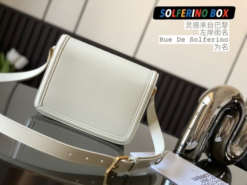 Handbags  SAINT LAURENT 634306 size 19x13x5 cm