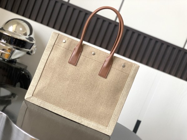 Handbags  SAINT LAURENT 617481 size 39×31×18 cm