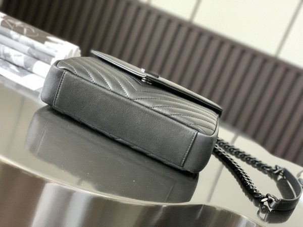 Handbags  SAINT LAURENT 392737  size 24x17x6 cm