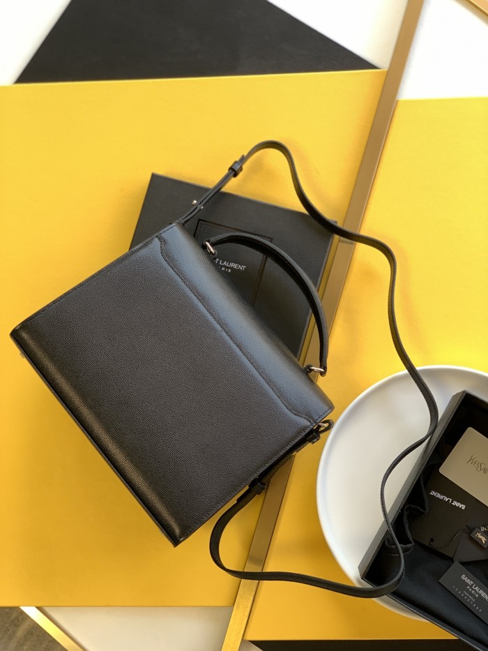 Handbags  SAINT LAURENT 578000  size 24.5x20x11.5 cm