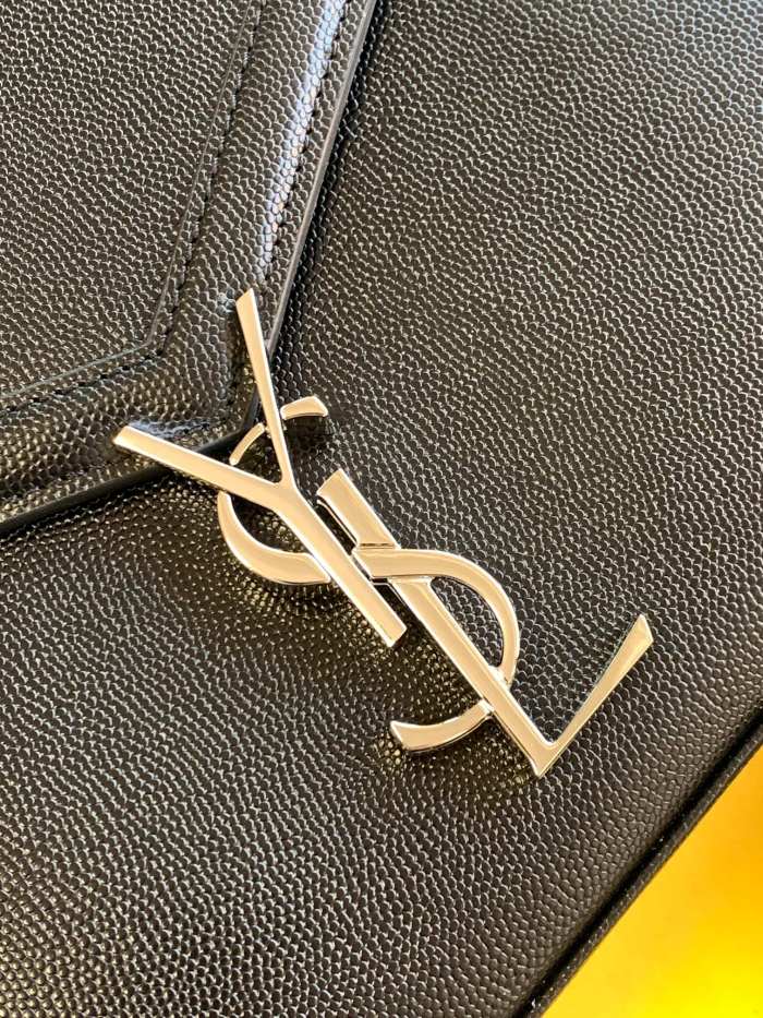 Handbags  SAINT LAURENT 578000  size 24.5x20x11.5 cm