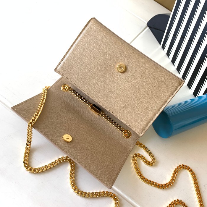 Handbags  SAINT LAURENT 469390 size 20x12.5x5 cm