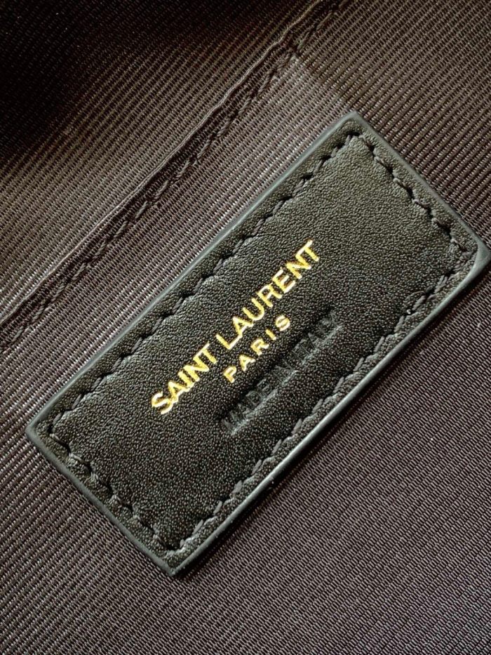 Handbags  SAINT LAURENT 520534 size 23x16x6 cm