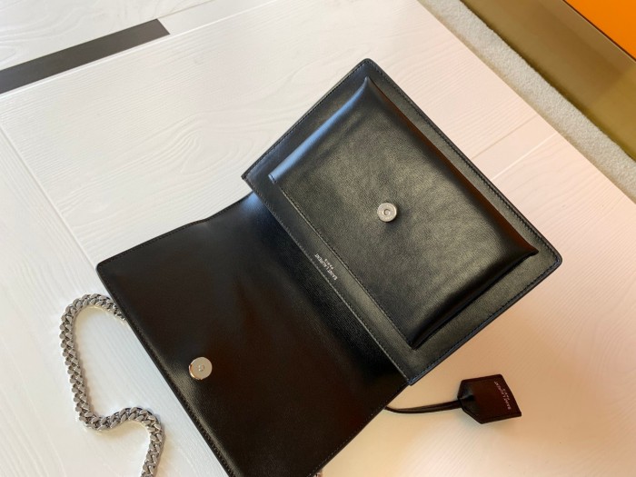 Handbags  SAINT LAURENT 442906 size 22x16x8 cm