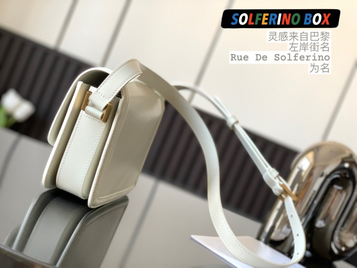 Handbags  SAINT LAURENT 634306 size 19x13x5 cm