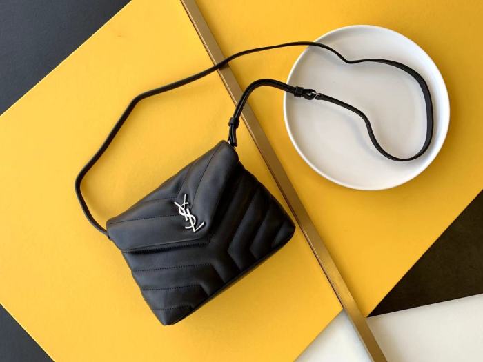 Handbags  SAINT LAURENT 55680  size 20X14X7 cm