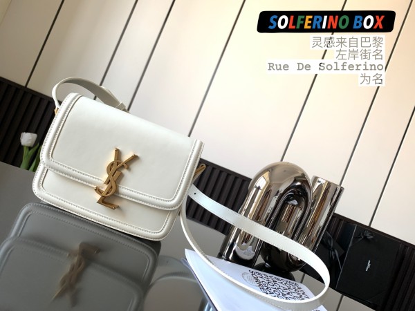 Handbags  SAINT LAURENT 634306 size 19x13x5 cm