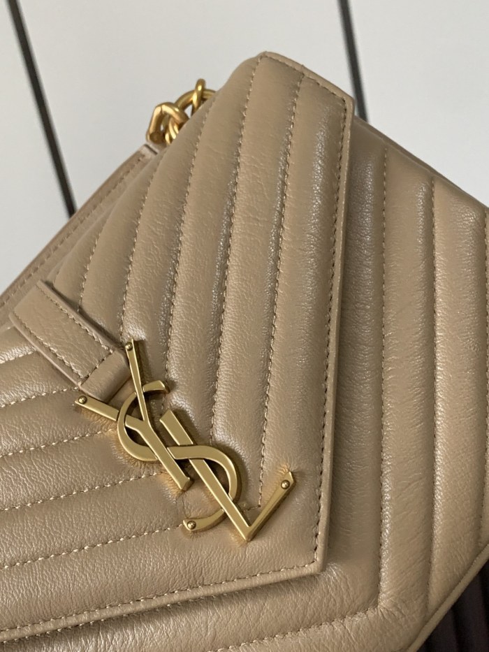 Handbags  SAINT LAURENT 392737  size 24x17x6 cm