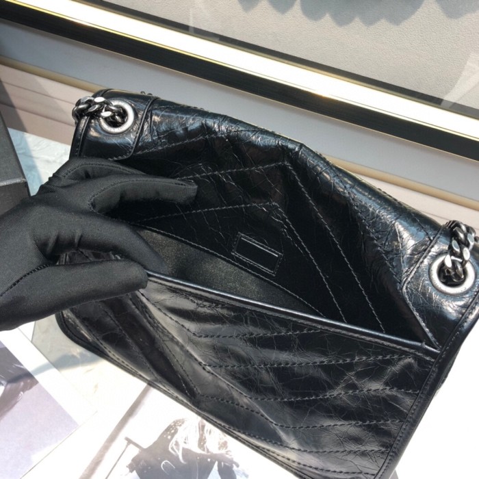 Handbags  SAINT LAURENT 498894y size 22.5x14x4 cm