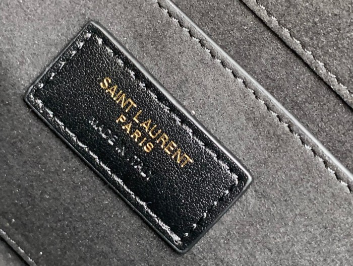 Handbags  SAINT LAURENT 377629 size 20x12.5x5 cm