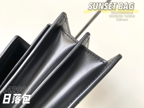 Handbags  SAINT LAURENT 442906 size 22×8×16  cm