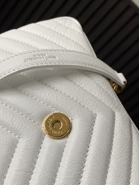 Handbags  SAINT LAURENT 651780  size 24x17x6 cm