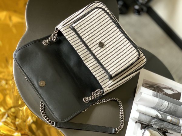 Handbags  SAINT LAURENT 633158  size 28×20.5×8.5 cm