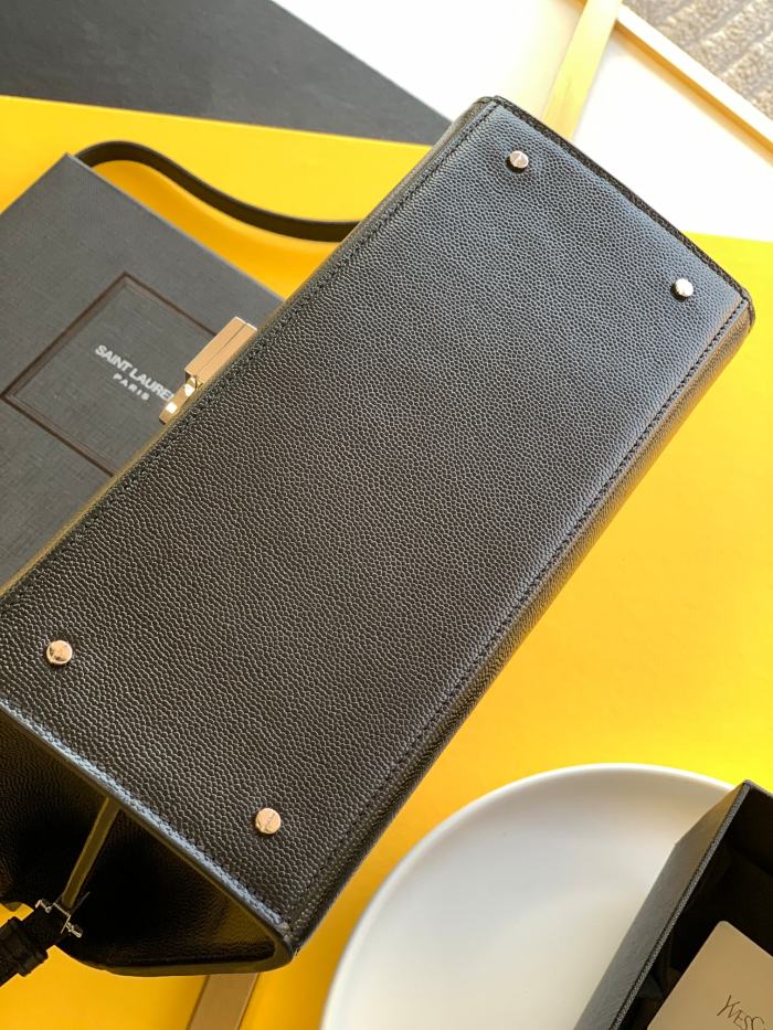 Handbags  SAINT LAURENT 578000  size 24.5x20x11.5 cm