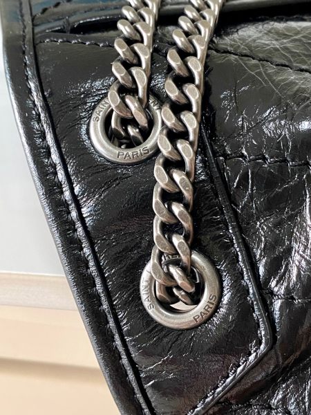 Handbags  SAINT LAURENT 633151 size 22×16.5×12 cm