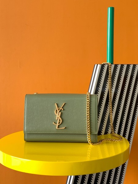 Handbags  SAINT LAURENT 469390 size 20x12.5x5 cm