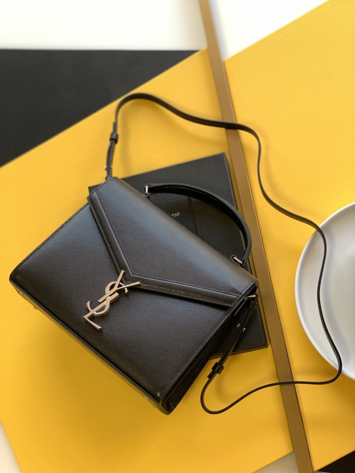 Handbags  SAINT LAURENT 578000  size 24.5x20x11.5 cm