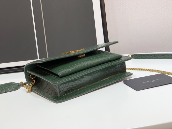 Handbags  SAINT LAURENT 533026 size 23x16x6 cm