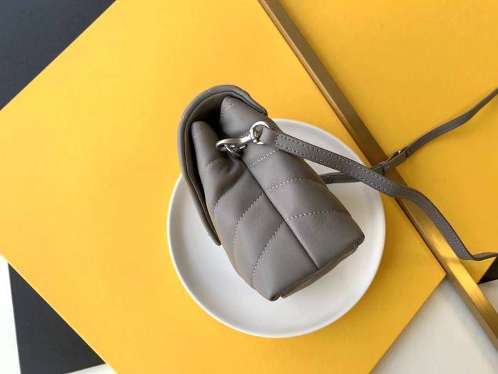 SAINT LAURENT YSL LOULOU Silver Logo Leather Shoulder Bag, Mini, Women's, Granite Grey/Light Grey 467072-DV706-1723 20*14*7.5cm