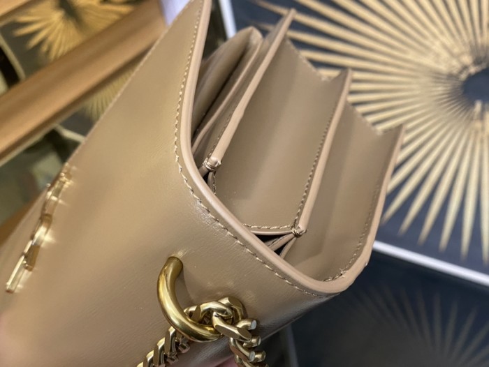 Handbags  SAINT LAURENT 442906 size 22-16-9 cm