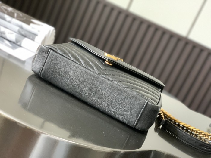 Handbags  SAINT LAURENT 392737  size 24x17x6 cm