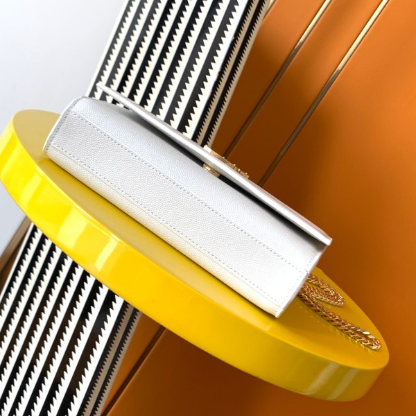 Handbags  SAINT LAURENT 469390 size 20x12.5x5 cm